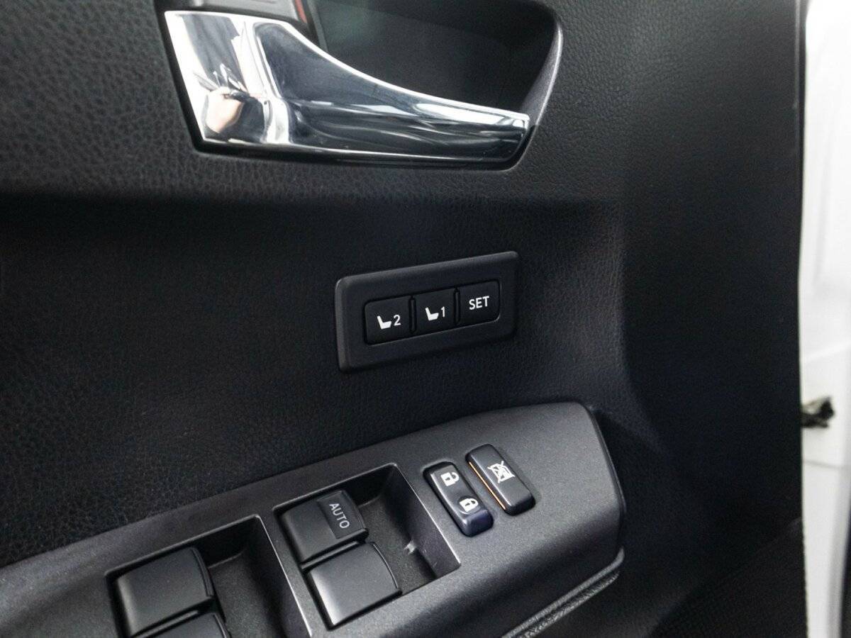 Купить Toyota RAV4, 2018, 74 000 км.. Фото: #17