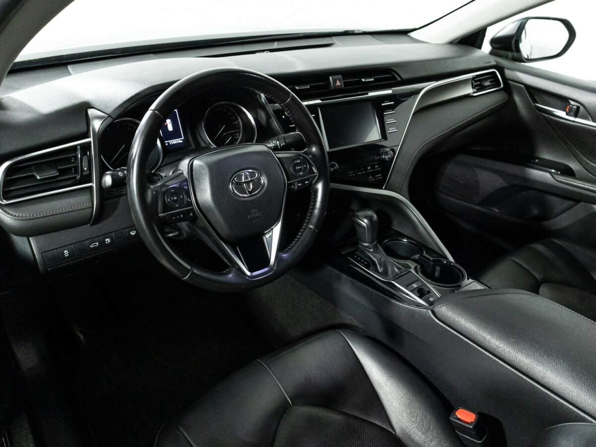 Купить Toyota Camry, 2018, 113 900 км.. Фото: #10