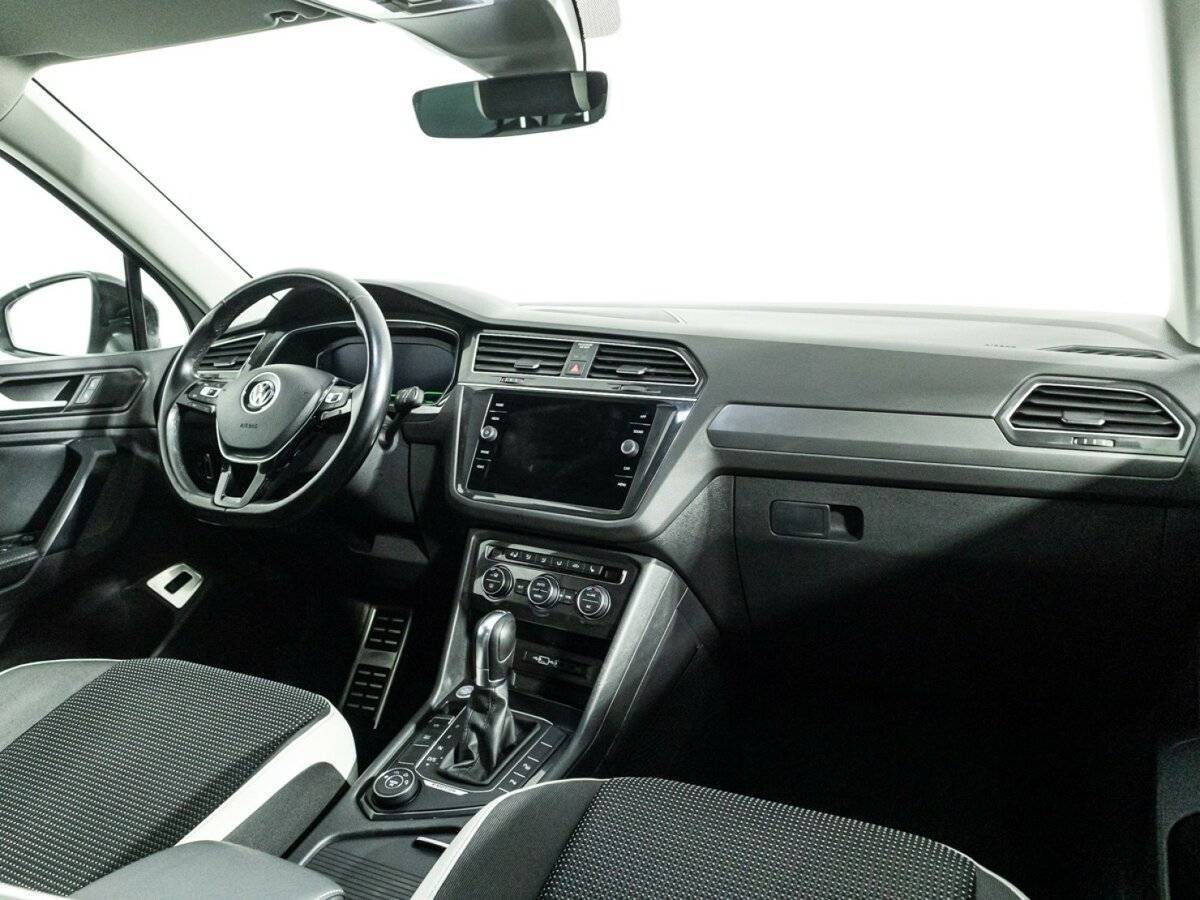 Купить Volkswagen Tiguan, 2019, 112 982 км.. Фото: #8