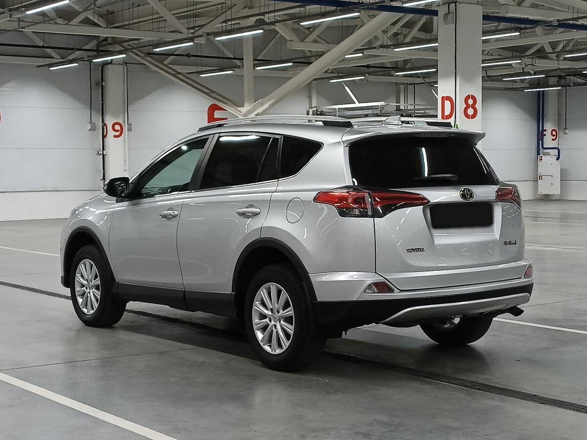 Купить Toyota RAV4, 2019, 123 502 км.. Фото: #6