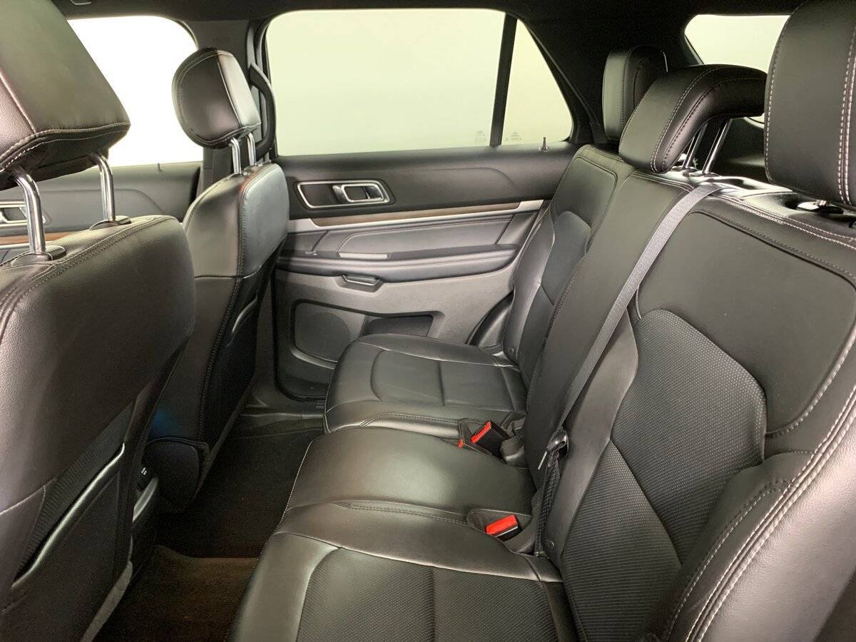 Купить Ford Explorer, 2017, 114 157 км.. Фото: #18