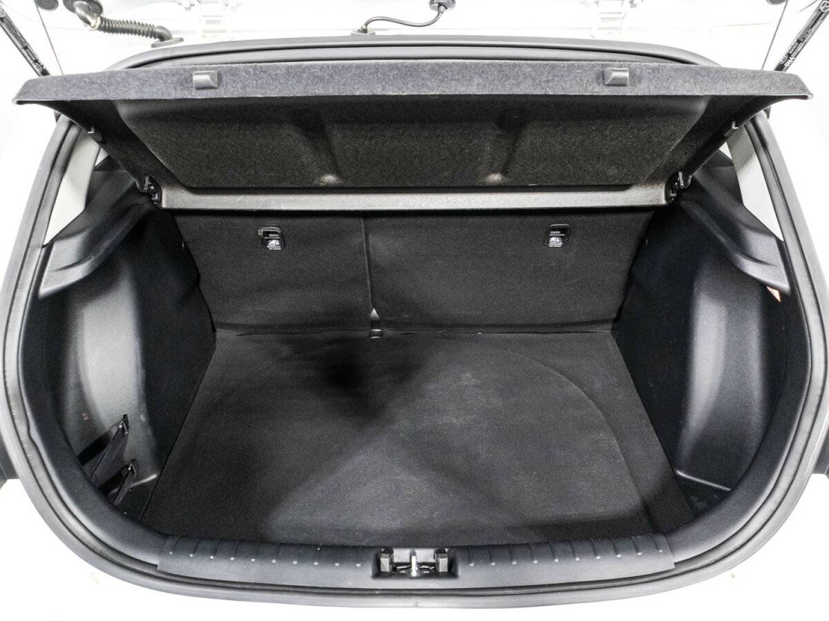 Купить Kia Rio, 2018, 65 331 км.. Фото: #14