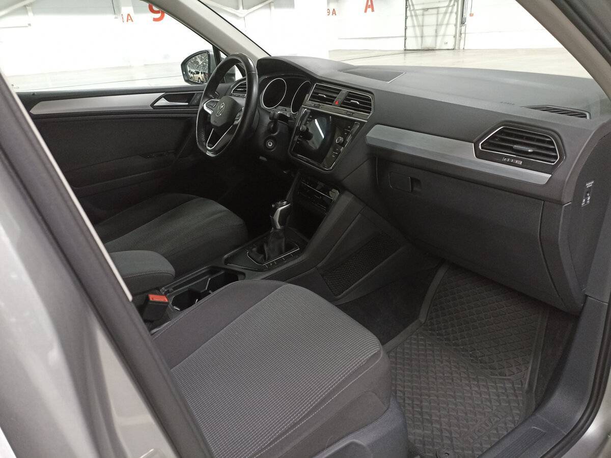 Купить Volkswagen Tiguan, 2021, 92 550 км.. Фото: #10