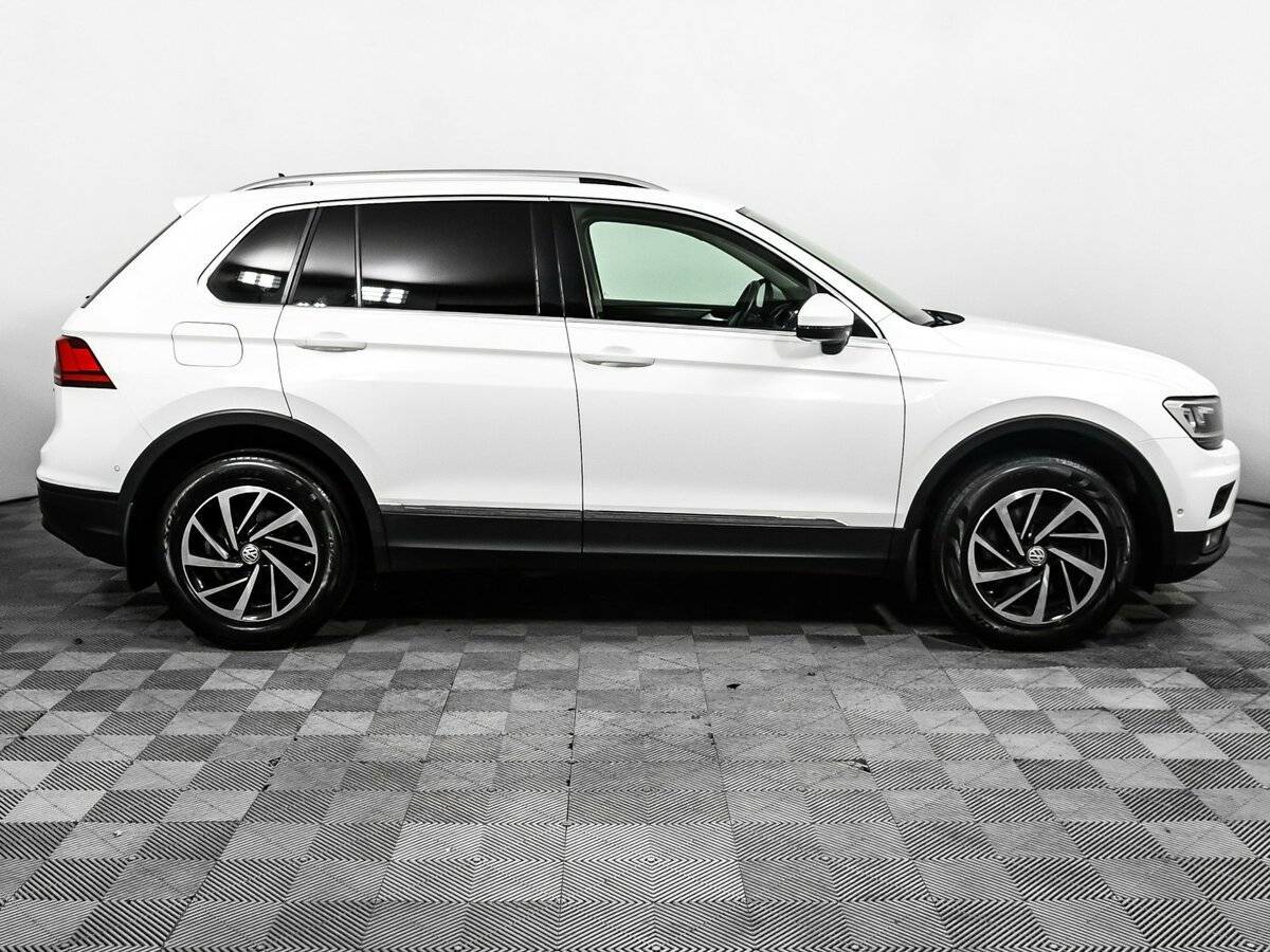 Купить Volkswagen Tiguan, 2018, 80 205 км.. Фото: #3