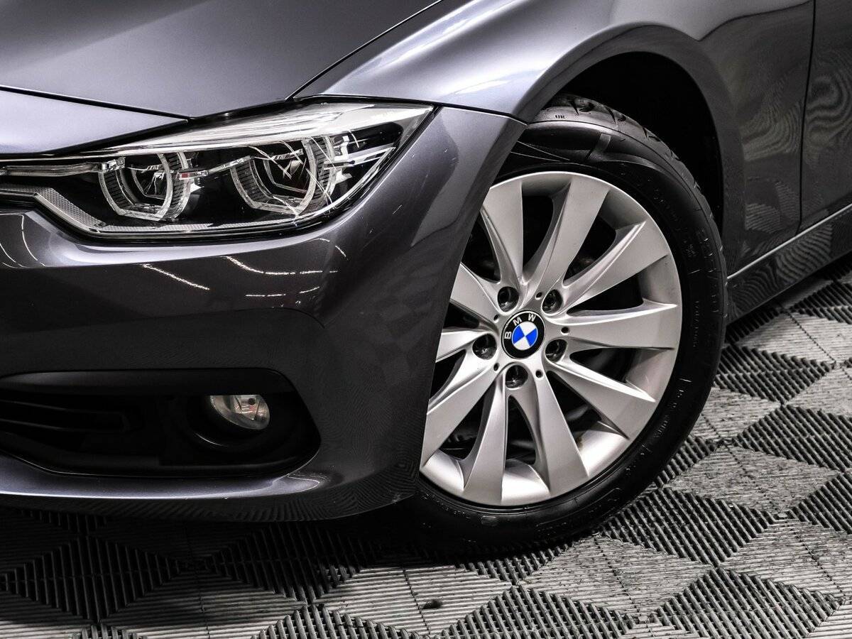 Купить BMW 3 серии, 2017, 47 008 км.. Фото: #13