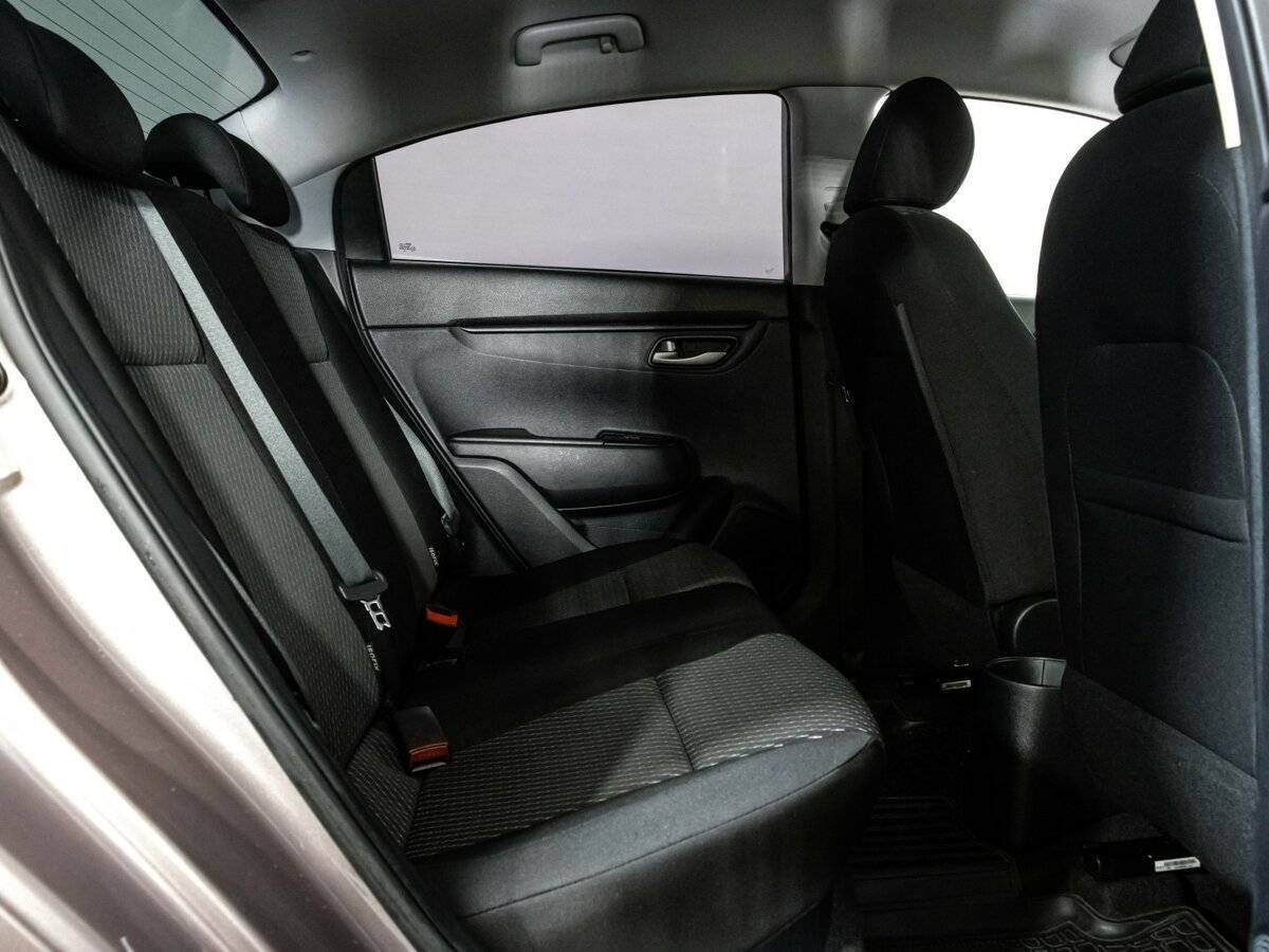 Купить Kia Rio, 2018, 94 439 км.. Фото: #18