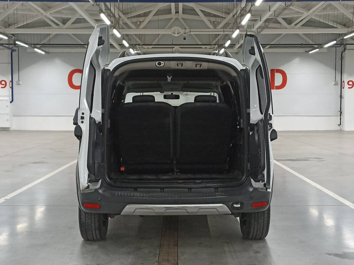 Купить Lada (ВАЗ) Largus, 2017, 200 985 км.. Фото: #9