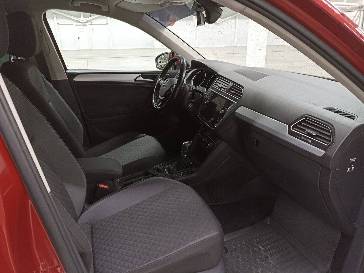 Купить Volkswagen Tiguan, 2018, 182 157 км.. Фото: #10