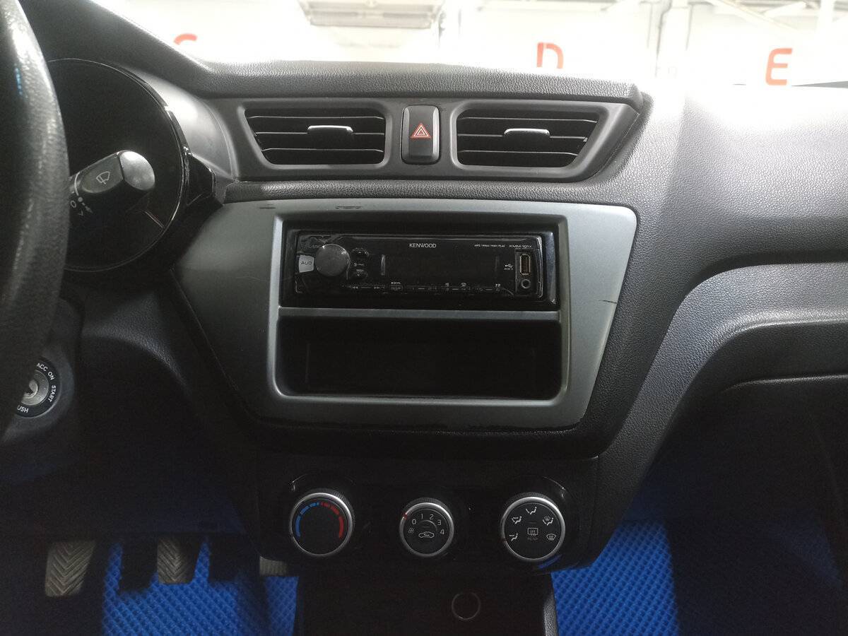 Купить Kia Rio, 2015, 128 385 км.. Фото: #14