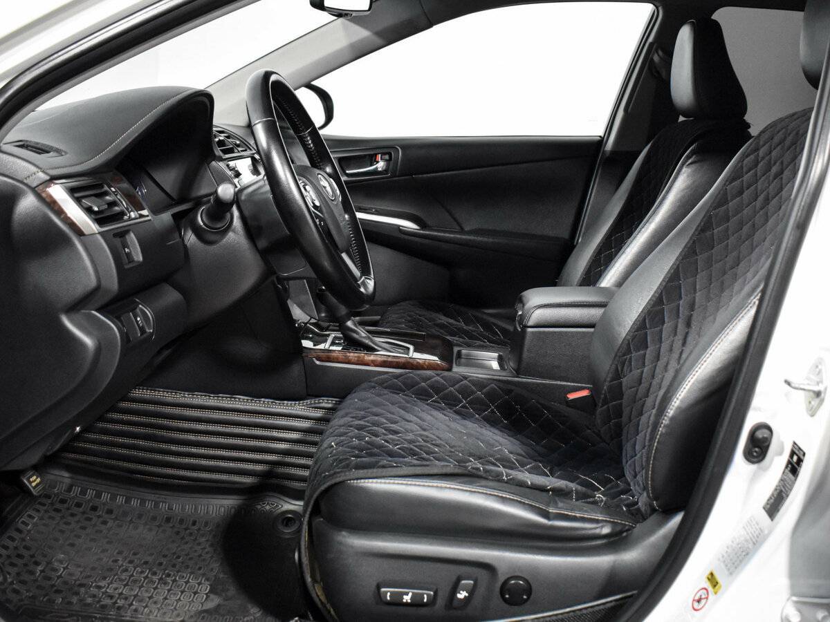 Купить Toyota Camry, 2018, 130 684 км.. Фото: #10