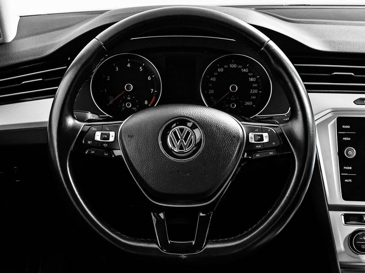 Купить Volkswagen Passat, 2018, 99 000 км.. Фото: #11