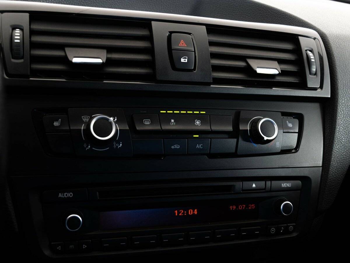 Купить BMW 1 серии, 2013, 121 748 км.. Фото: #11