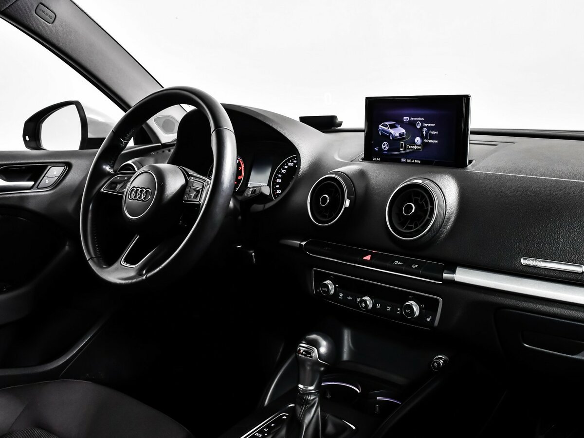 Купить Audi A3, 2019, 67 783 км.. Фото: #8