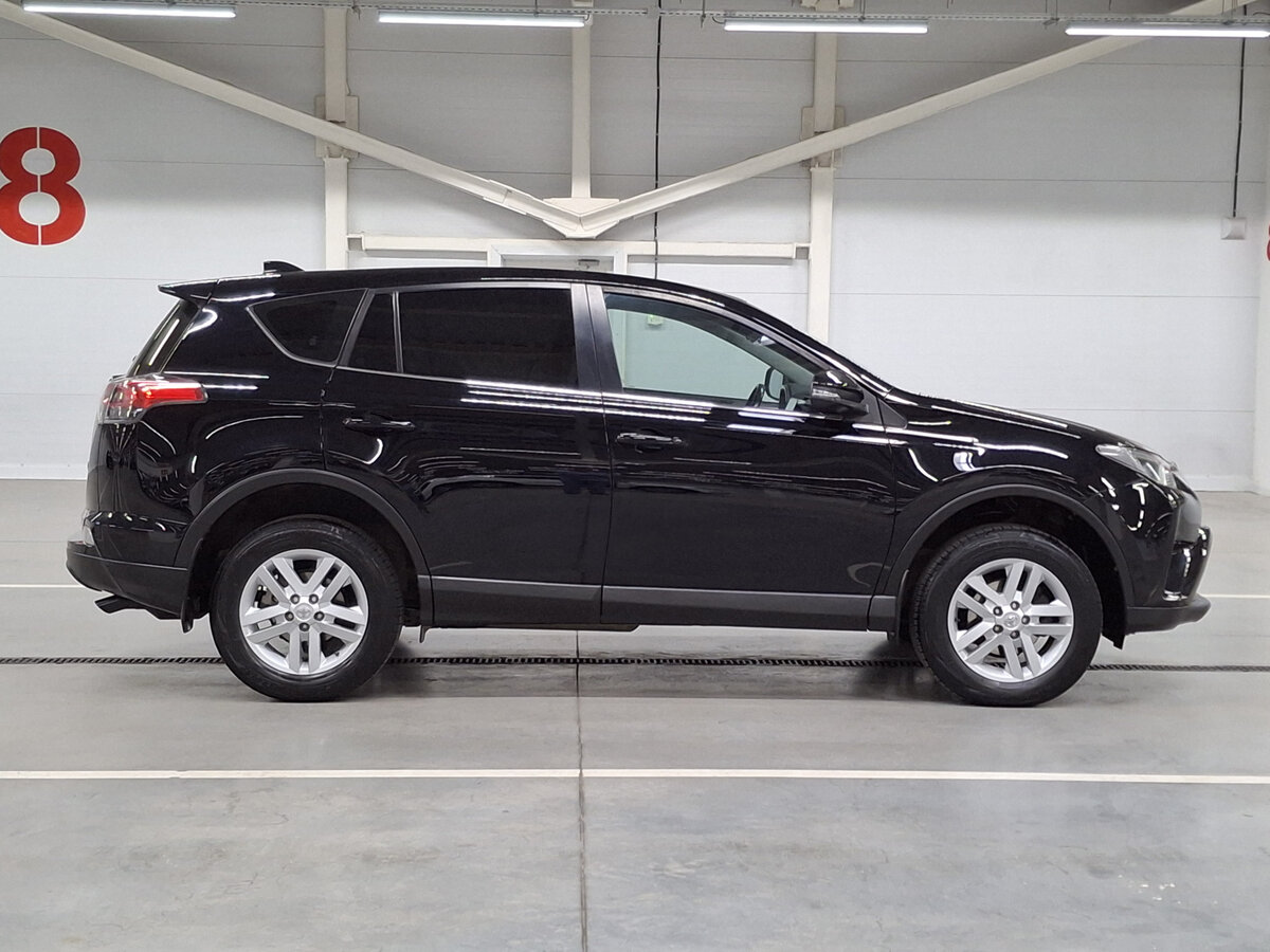 Купить Toyota RAV4, 2019, 81 575 км.. Фото: #3
