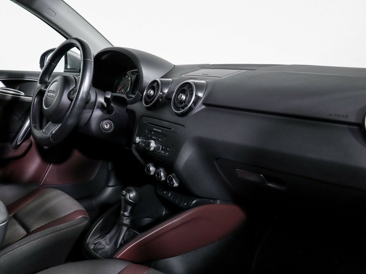 Купить Audi A1, 2014, 158 865 км.. Фото: #6