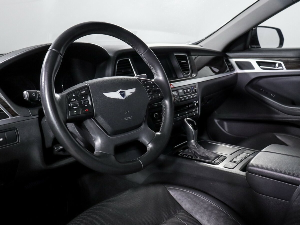 Купить Hyundai Genesis, 2016, 92 851 км.. Фото: #10