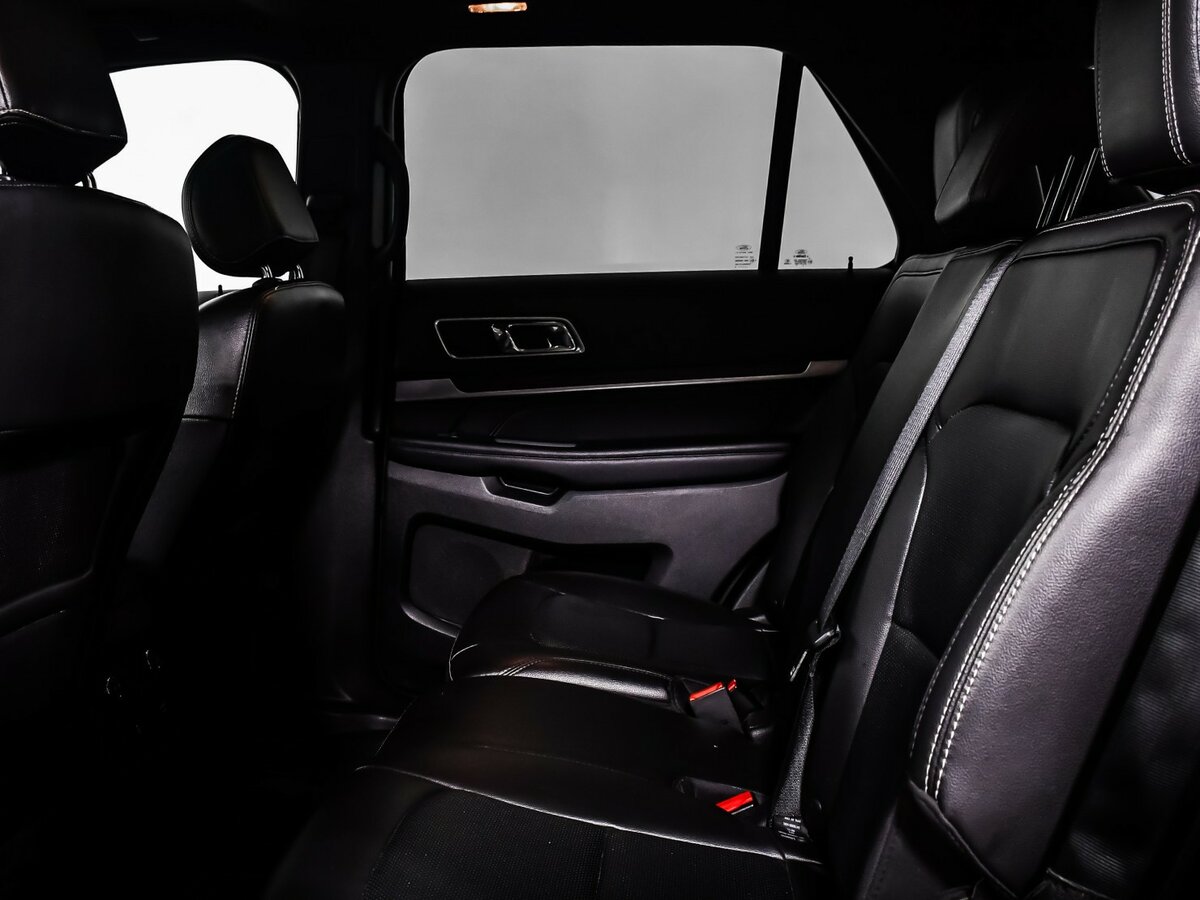 Купить Ford Explorer, 2018, 138 277 км.. Фото: #12