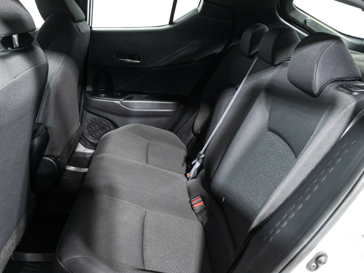 Купить Toyota C-HR, 2018, 56 505 км.. Фото: #9