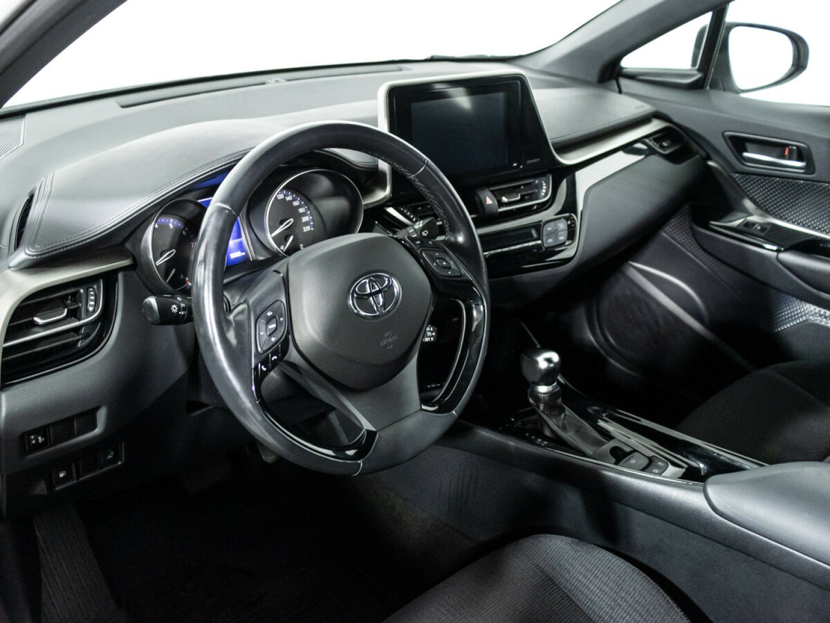 Купить Toyota C-HR, 2018, 56 505 км.. Фото: #10
