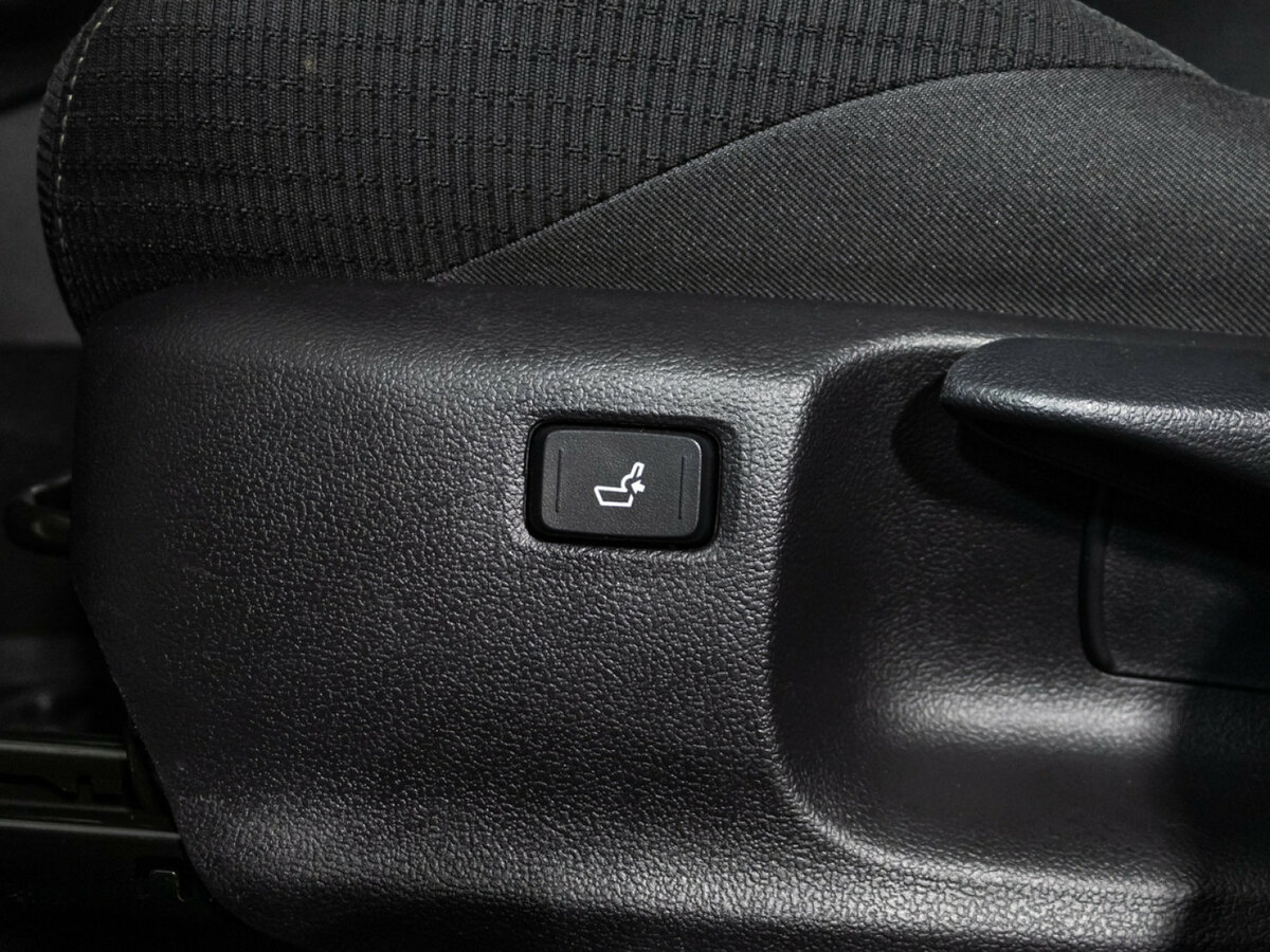 Купить Toyota C-HR, 2018, 56 505 км.. Фото: #16