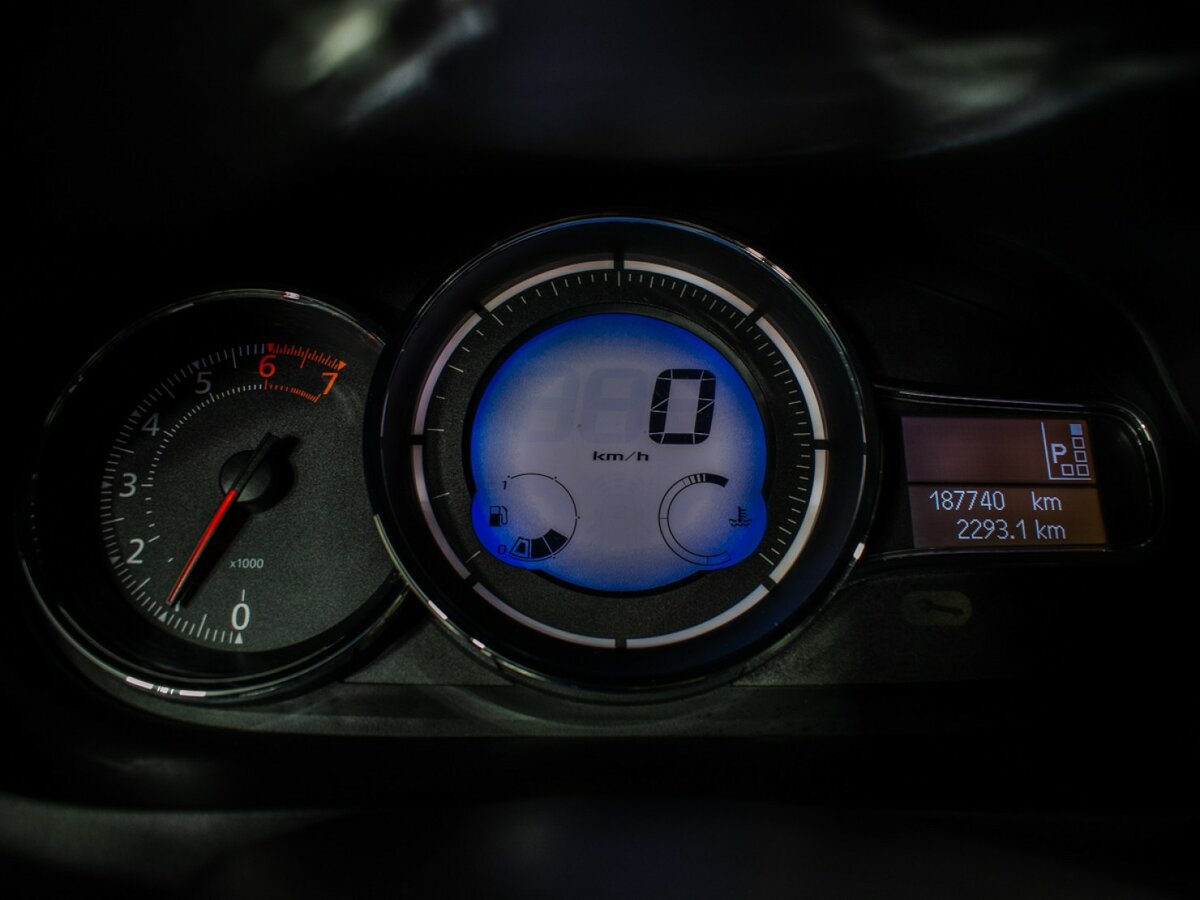 Купить Renault Fluence, 2013, 187 737 км.. Фото: #9