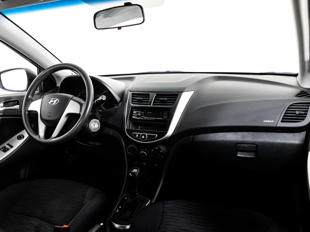 Купить Hyundai Solaris, 2015, 139 194 км.. Фото: #6