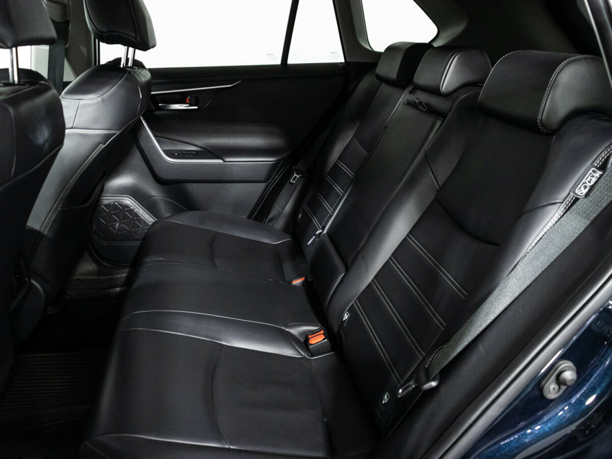 Купить Toyota RAV4, 2019, 50 710 км.. Фото: #9