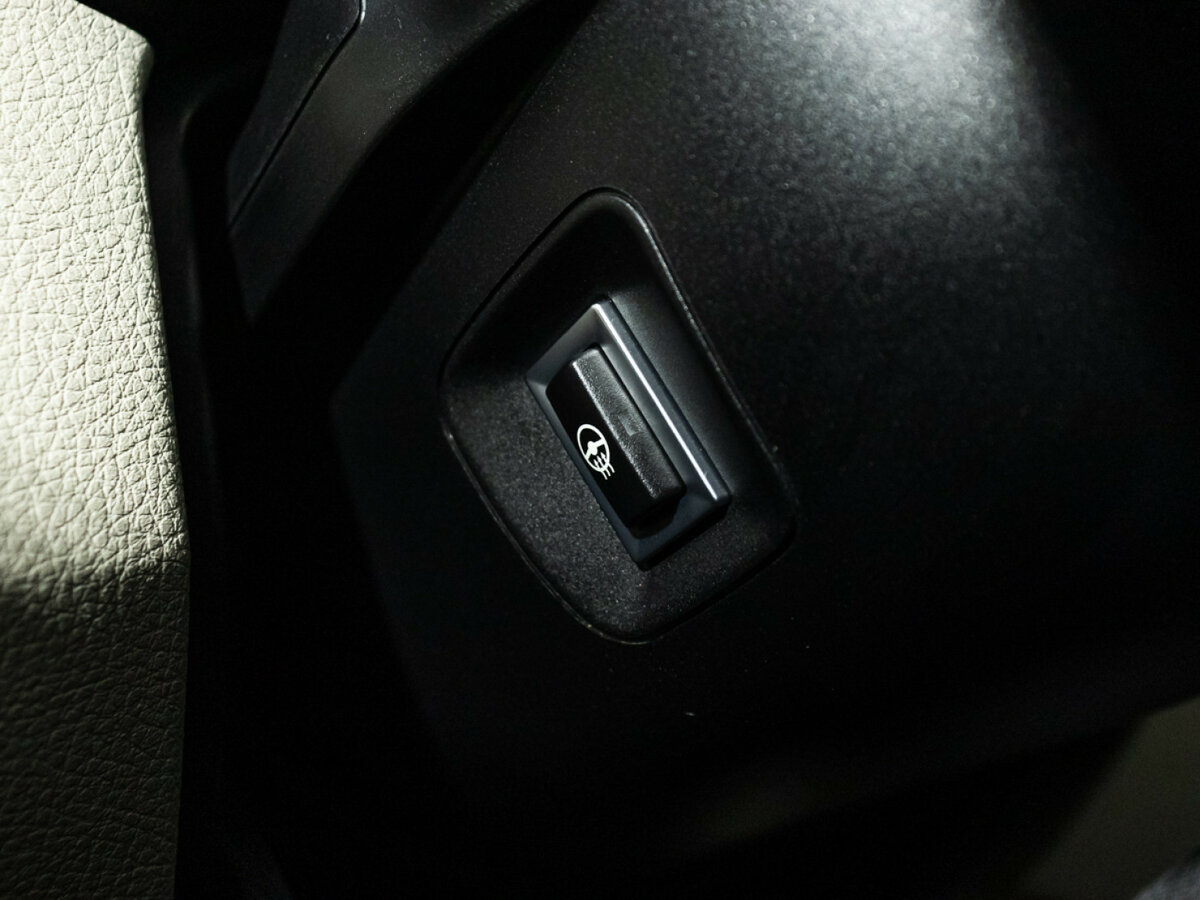 Купить BMW 3 серии, 2016, 122 045 км.. Фото: #15