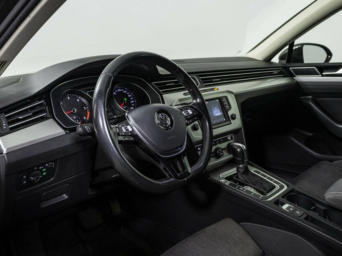 Купить Volkswagen Passat, 2017, 152 451 км.. Фото: #7