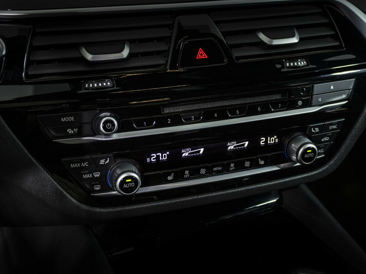 Купить BMW 5 серии, 2017, 122 000 км.. Фото: #12