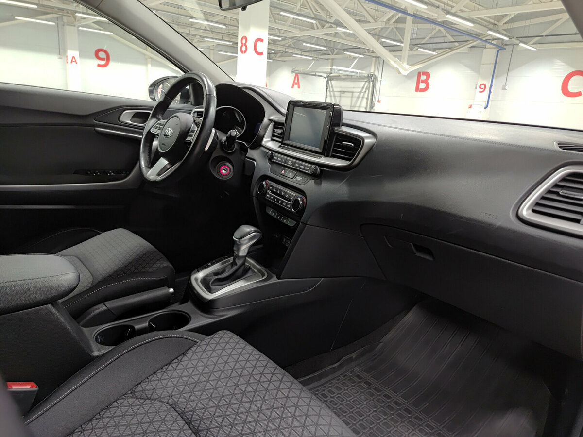 Купить Kia Ceed, 2019, 39 902 км.. Фото: #10