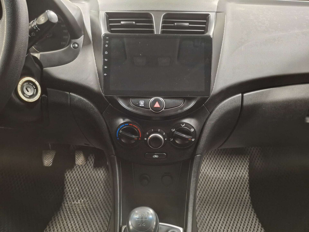 Купить Hyundai Solaris, 2016, 128 701 км.. Фото: #14