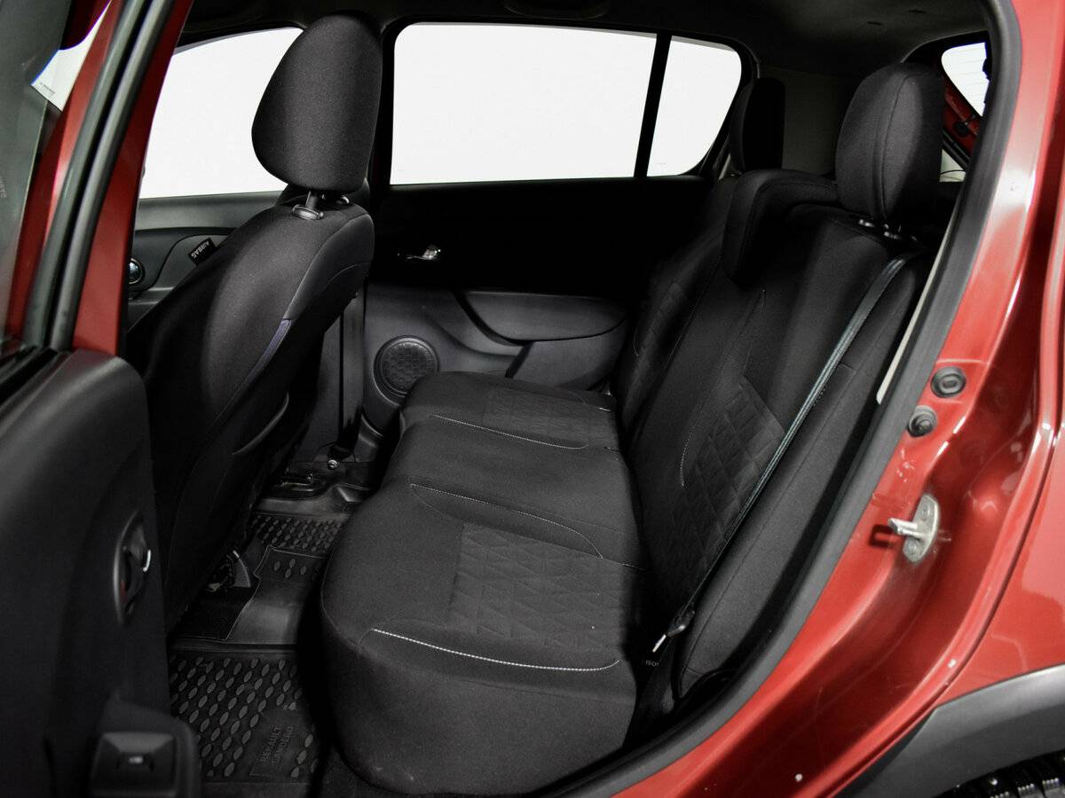 Купить Renault Sandero, 2016, 300 912 км.. Фото: #10