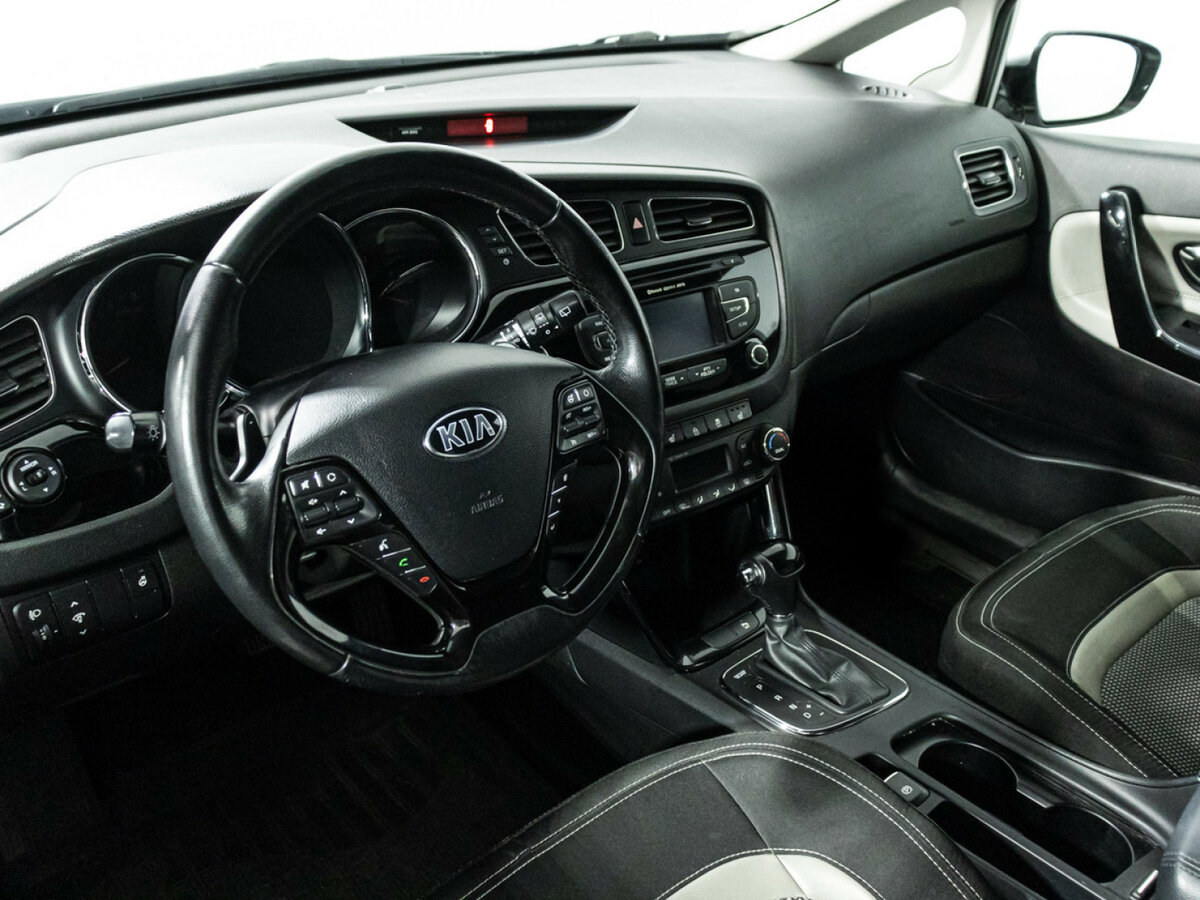 Купить Kia Ceed, 2015, 161 828 км.. Фото: #10