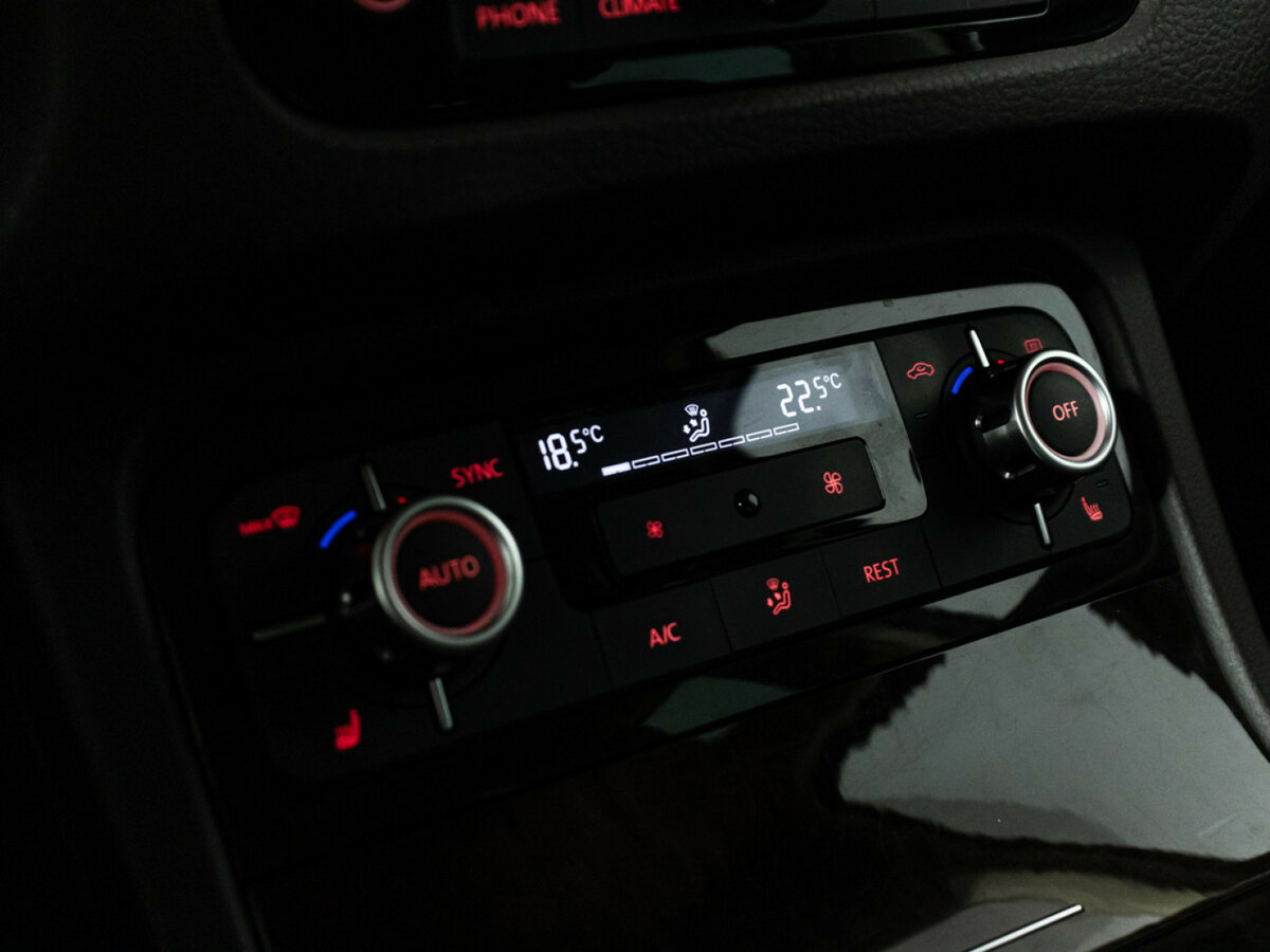 Купить Volkswagen Touareg, 2014, 79 907 км.. Фото: #18