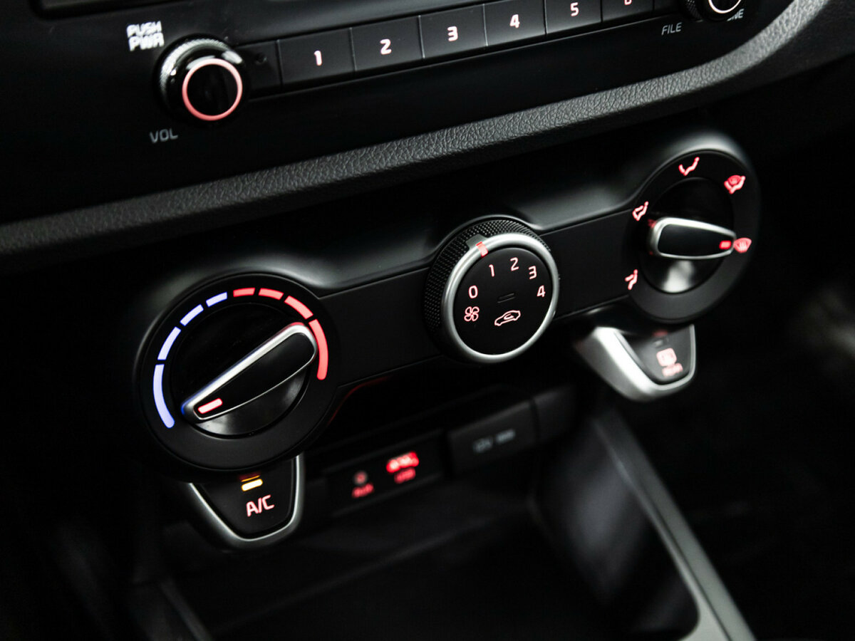 Купить Kia Rio, 2020, 72 481 км.. Фото: #14