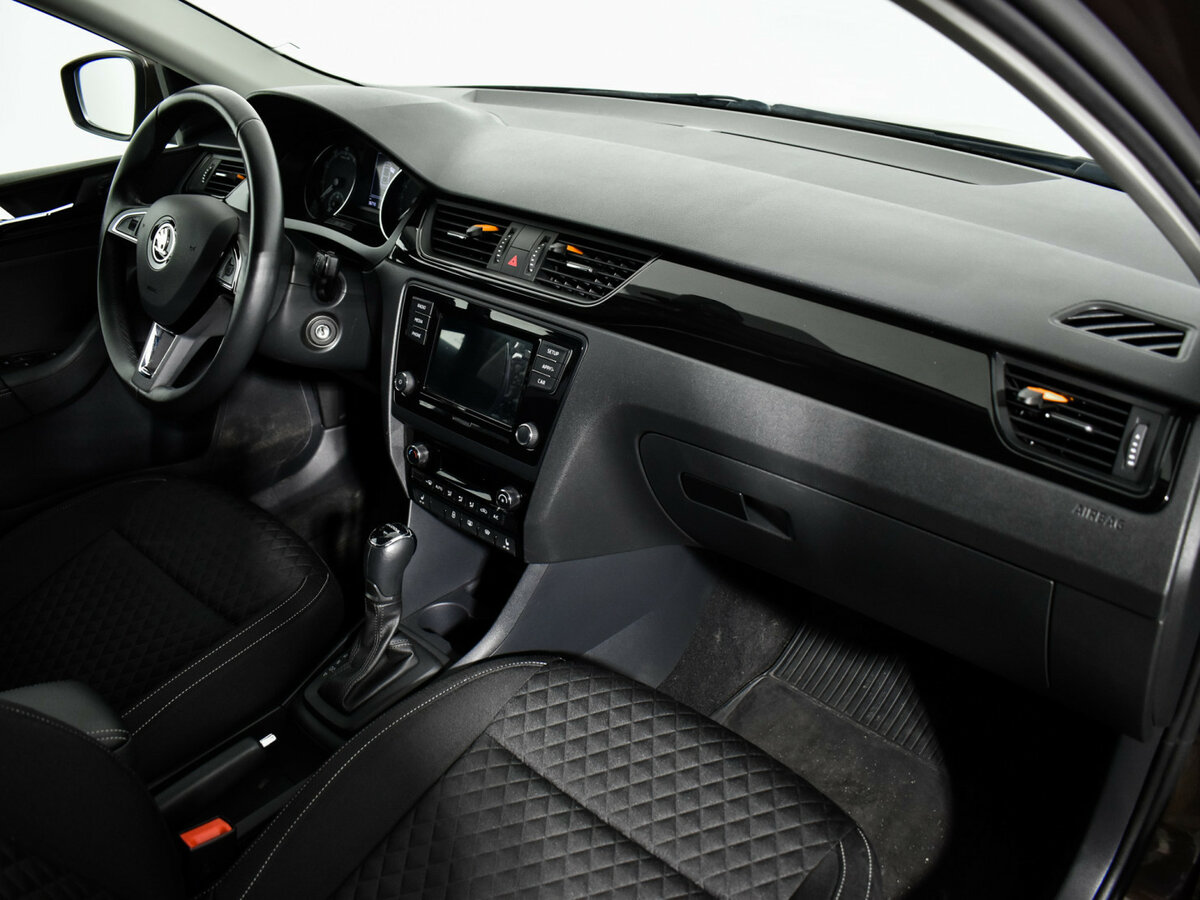 Купить Skoda Rapid, 2018, 36 709 км.. Фото: #12