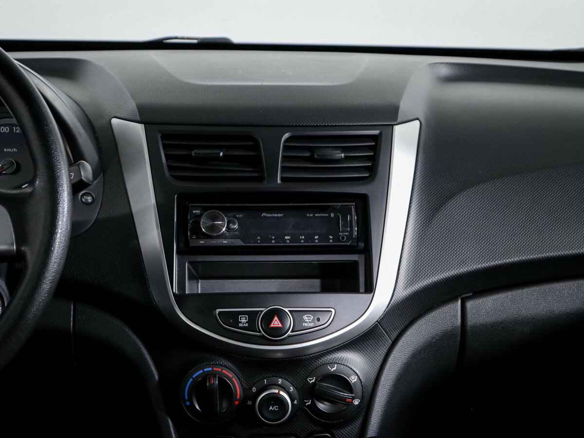 Купить Hyundai Solaris, 2013, 234 118 км.. Фото: #10