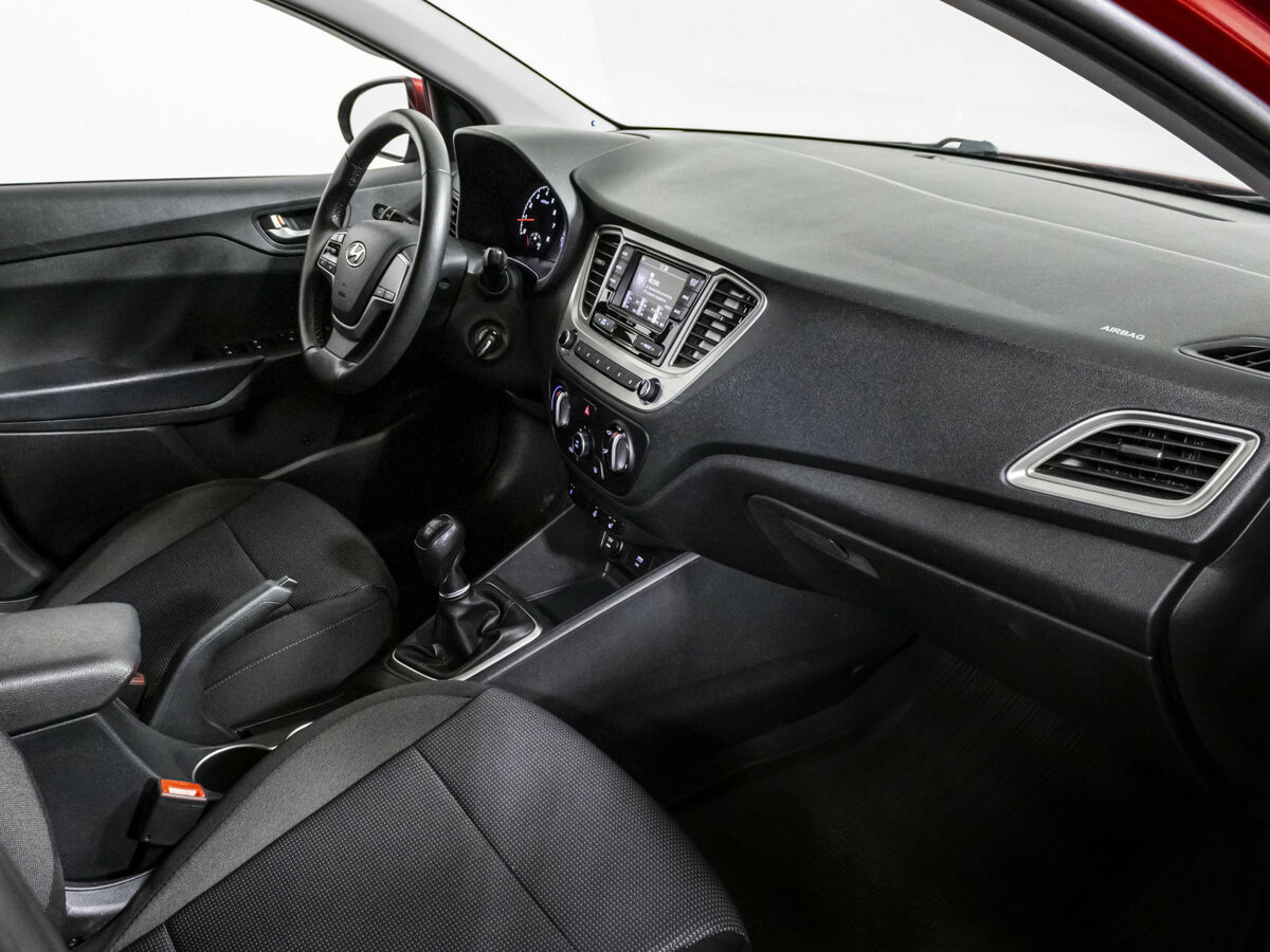 Купить Hyundai Solaris, 2021, 54 001 км.. Фото: #8