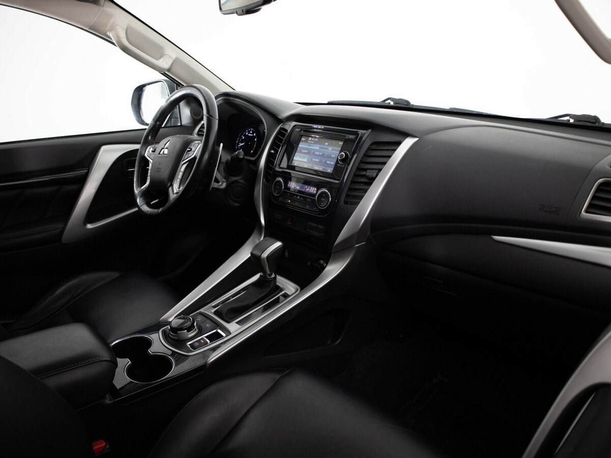 Купить Mitsubishi Pajero Sport, 2016, 246 151 км.. Фото: #10