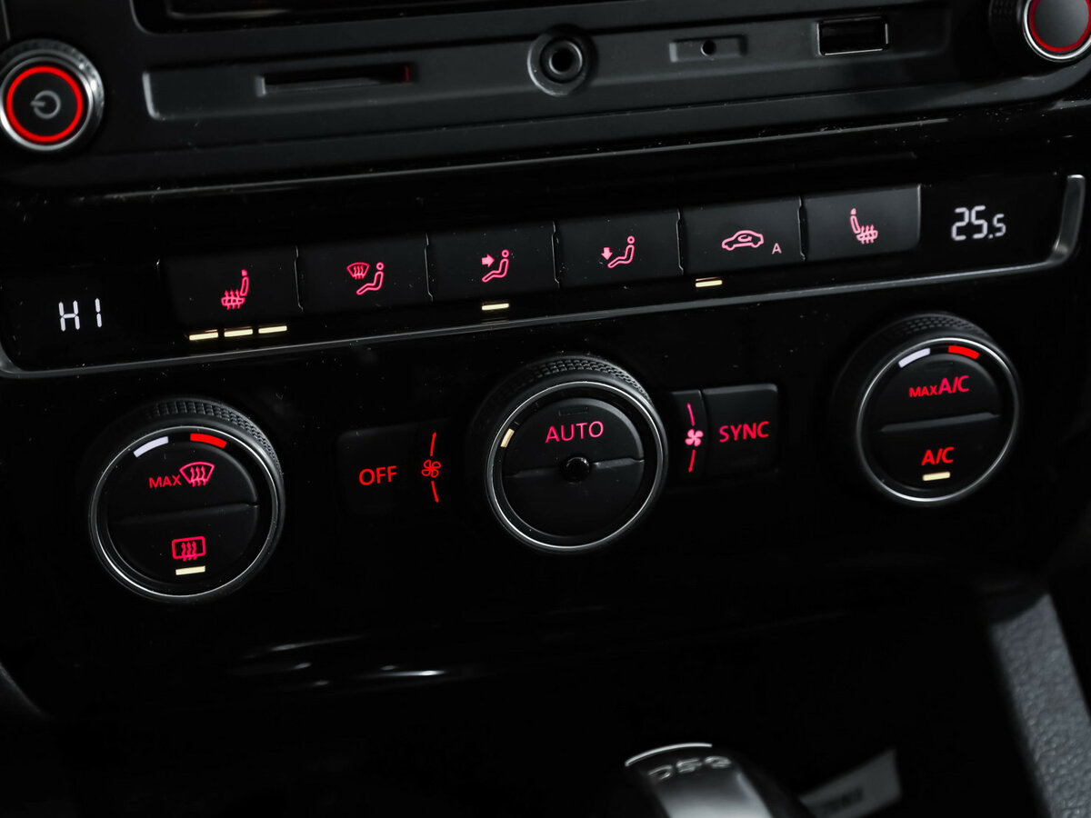 Купить Volkswagen Jetta, 2017, 139 184 км.. Фото: #16