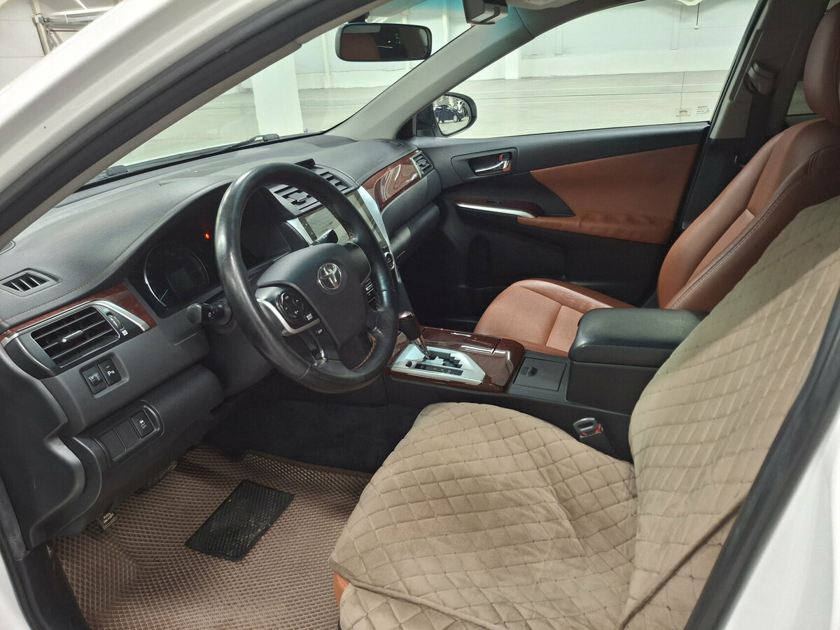 Купить Toyota Camry, 2013, 193 379 км.. Фото: #14