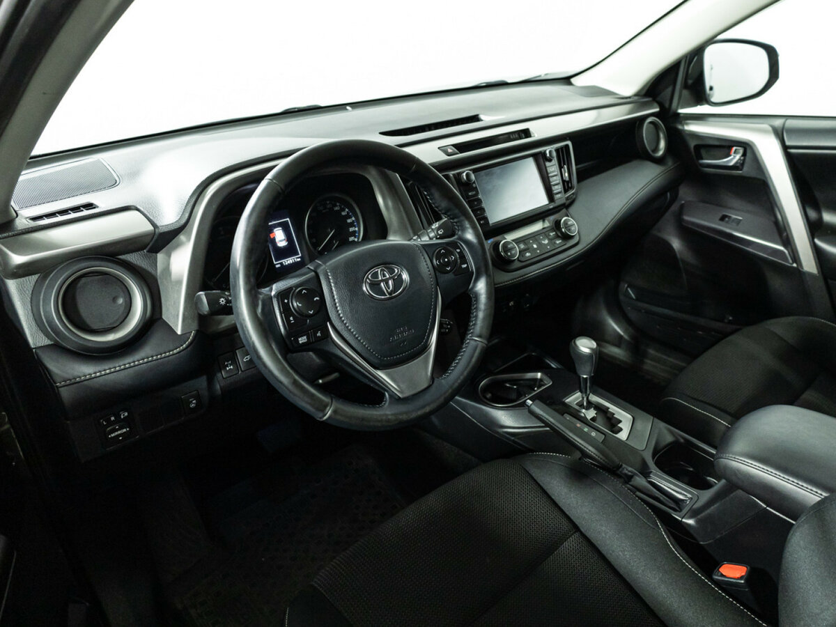 Купить Toyota RAV4, 2018, 124 908 км.. Фото: #8