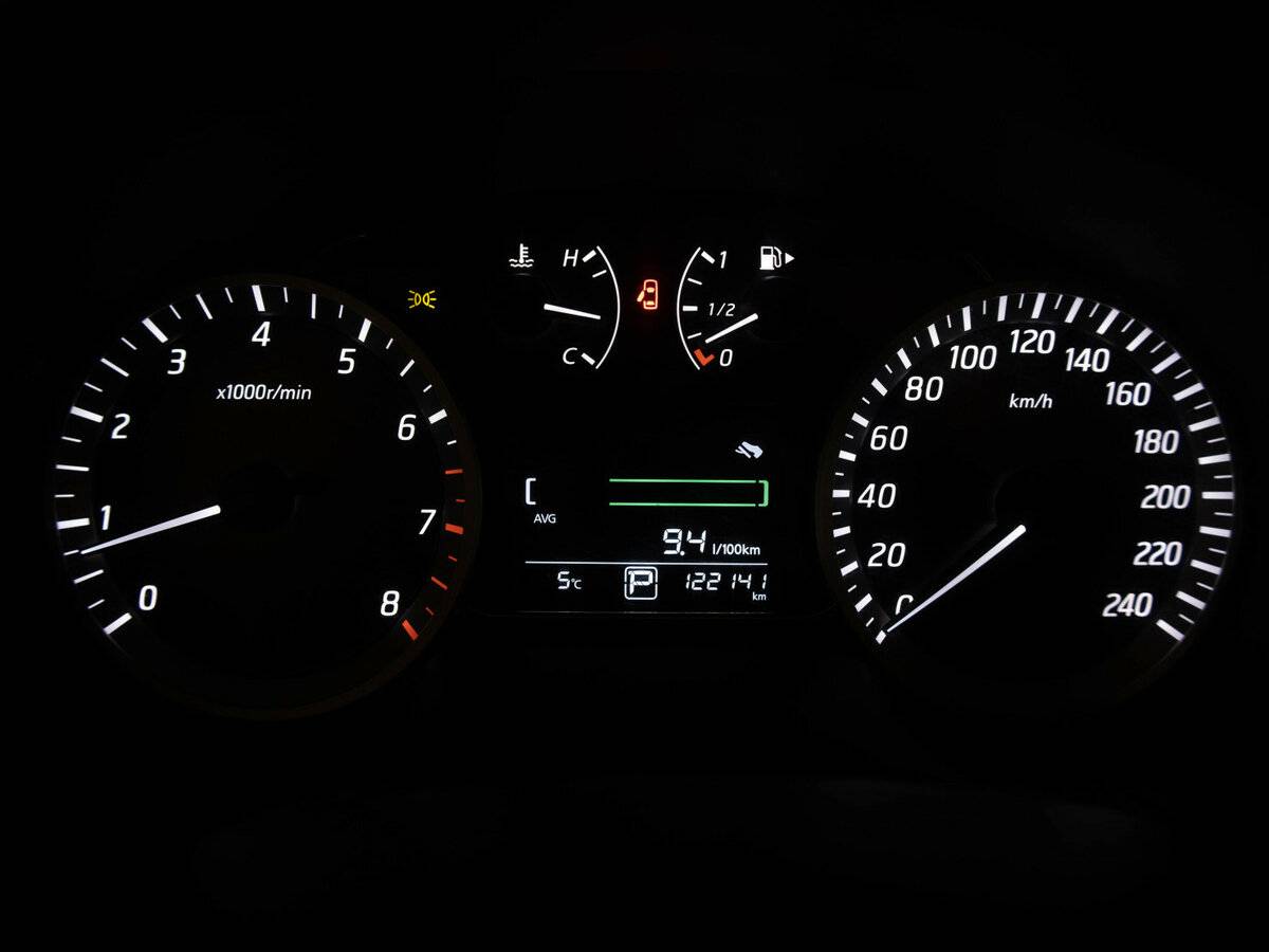 Купить Nissan Tiida, 2015, 122 139 км.. Фото: #13