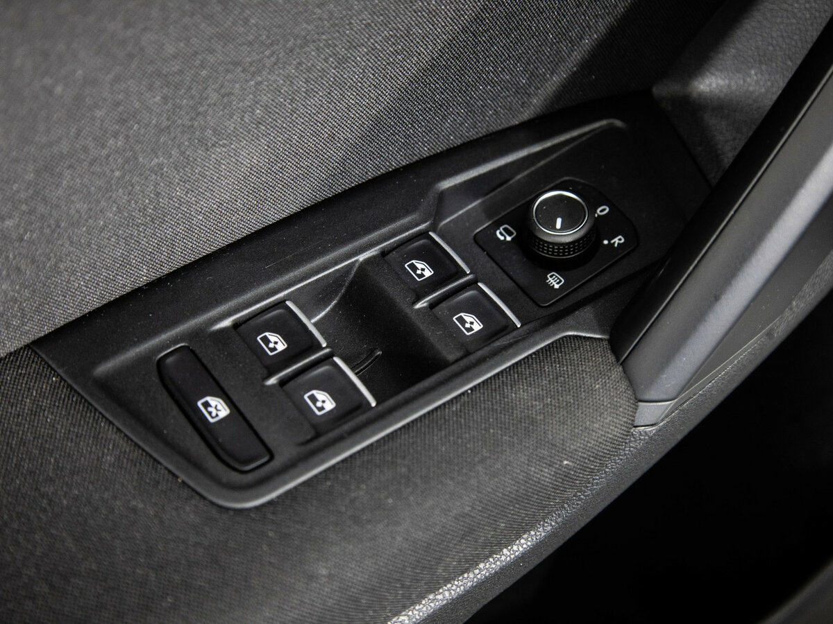 Купить Volkswagen Tiguan, 2018, 45 750 км.. Фото: #14