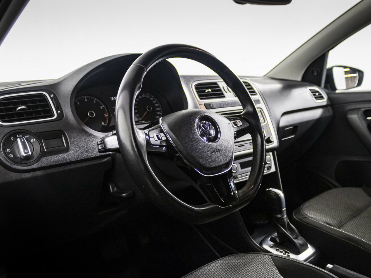 Купить Volkswagen Polo, 2018, 92 652 км.. Фото: #10