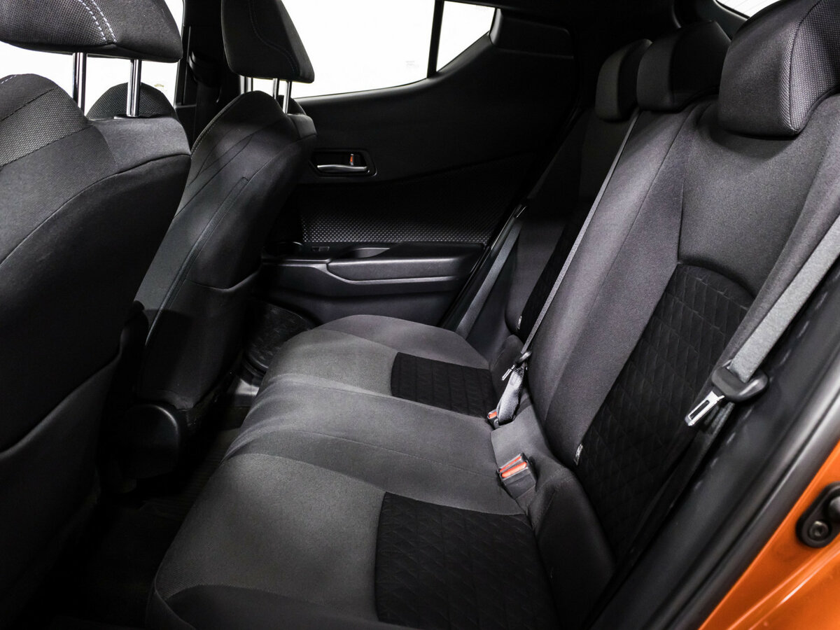 Купить Toyota C-HR, 2019, 149 500 км.. Фото: #10