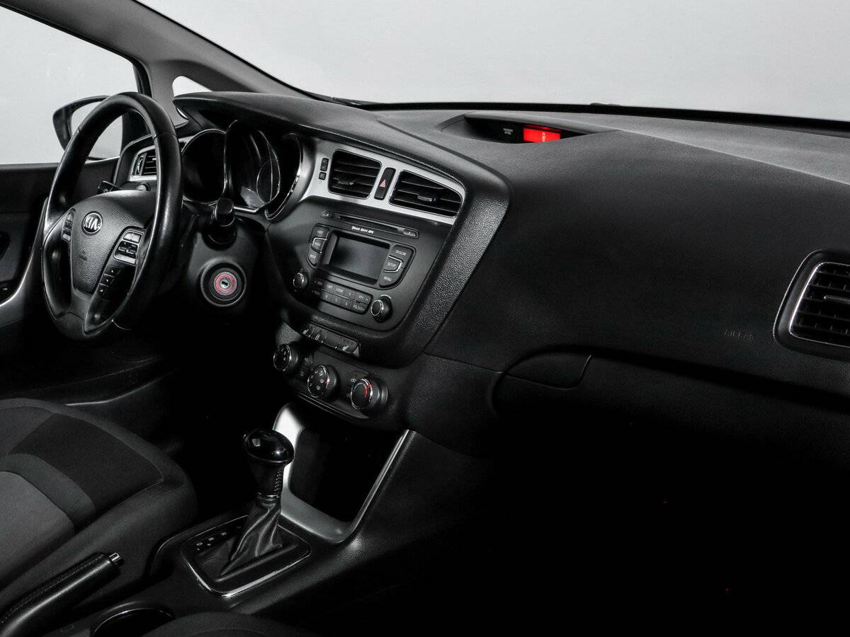 Купить Kia Ceed, 2015, 112 493 км.. Фото: #6