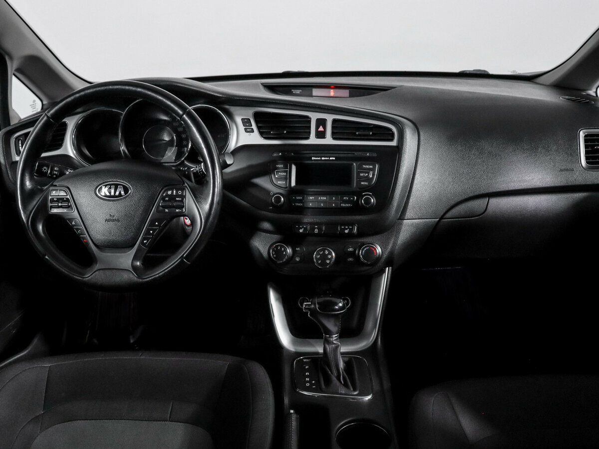 Купить Kia Ceed, 2015, 112 493 км.. Фото: #9