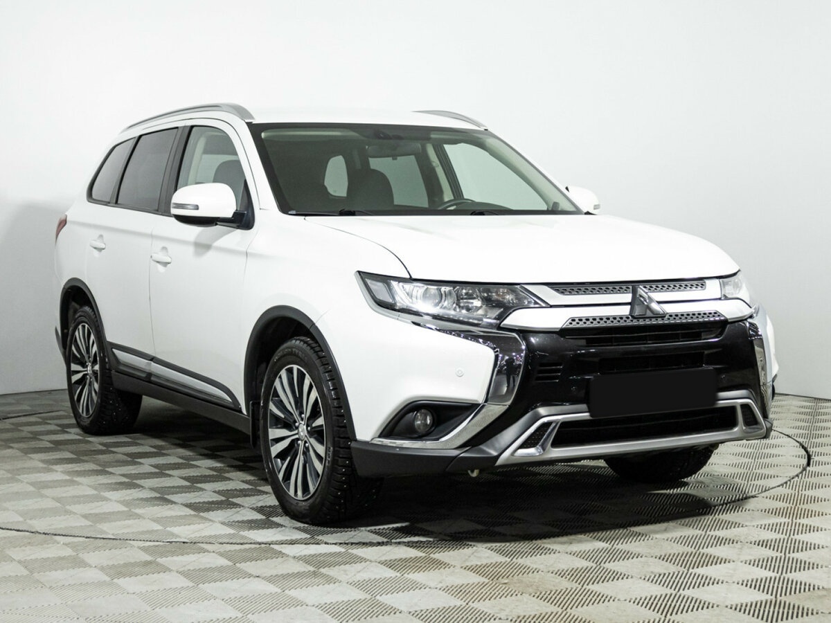 Купить Mitsubishi Outlander, 2018, 63 107 км.. Фото: #2